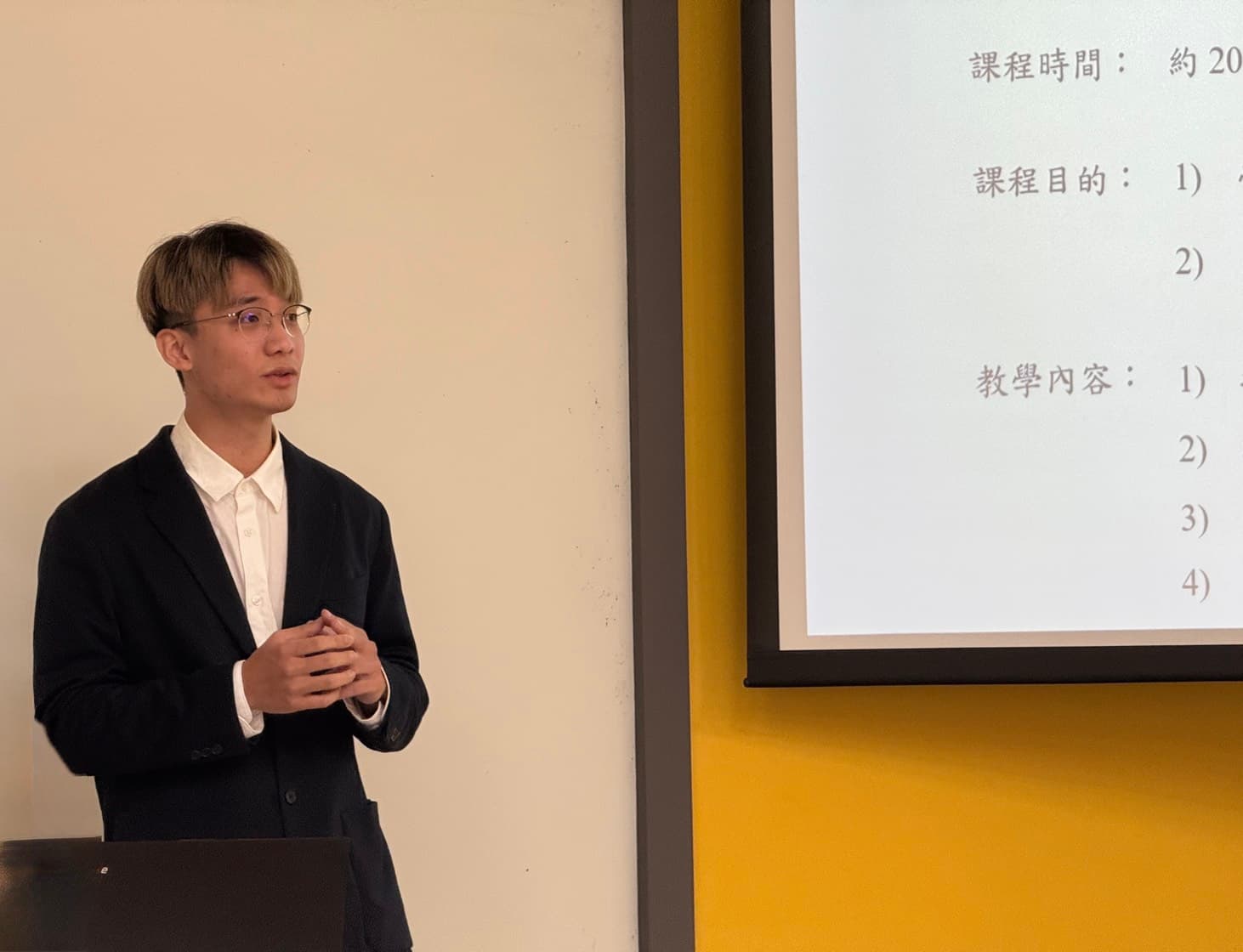 吳承諭, Physics tutor in 烏日、大里、南區 (其他區也可議) · Taichung, Taiwan