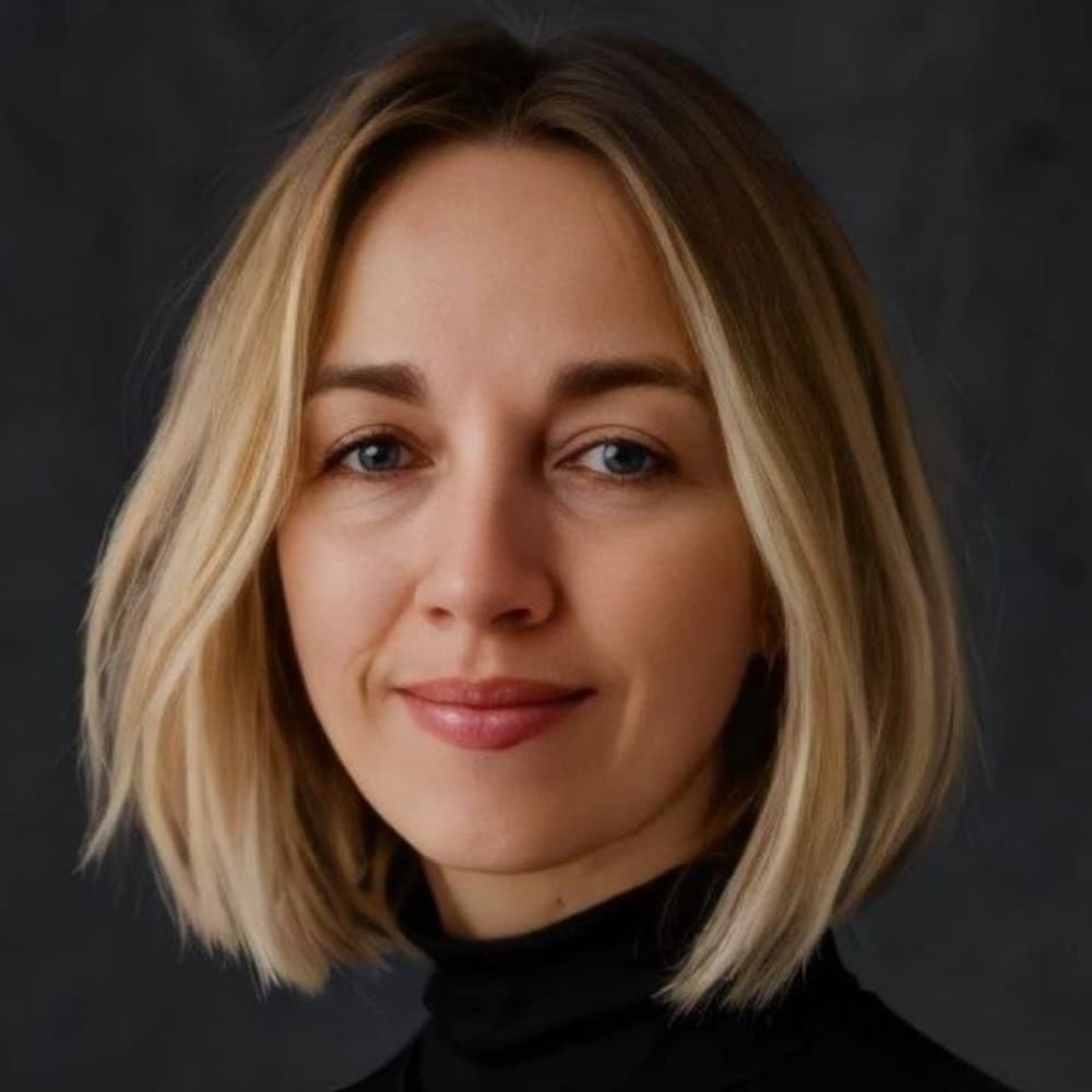 Lucy V, English tutor in Bar, Montenegro, Montenegro